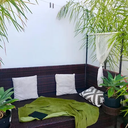 Cozy House Sleeps 2 With Pet Friendly Option Mexilhoeira Grande