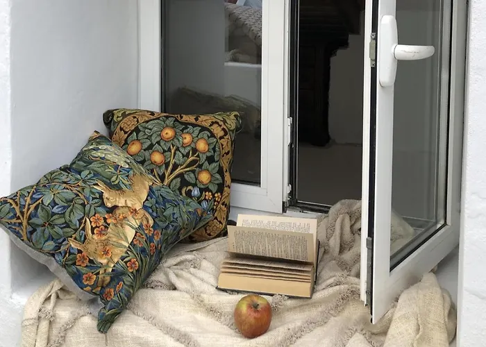 Cozy House Sleeps 2 With Pet Friendly Option Сasa de vacaciones Mexilhoeira Grande